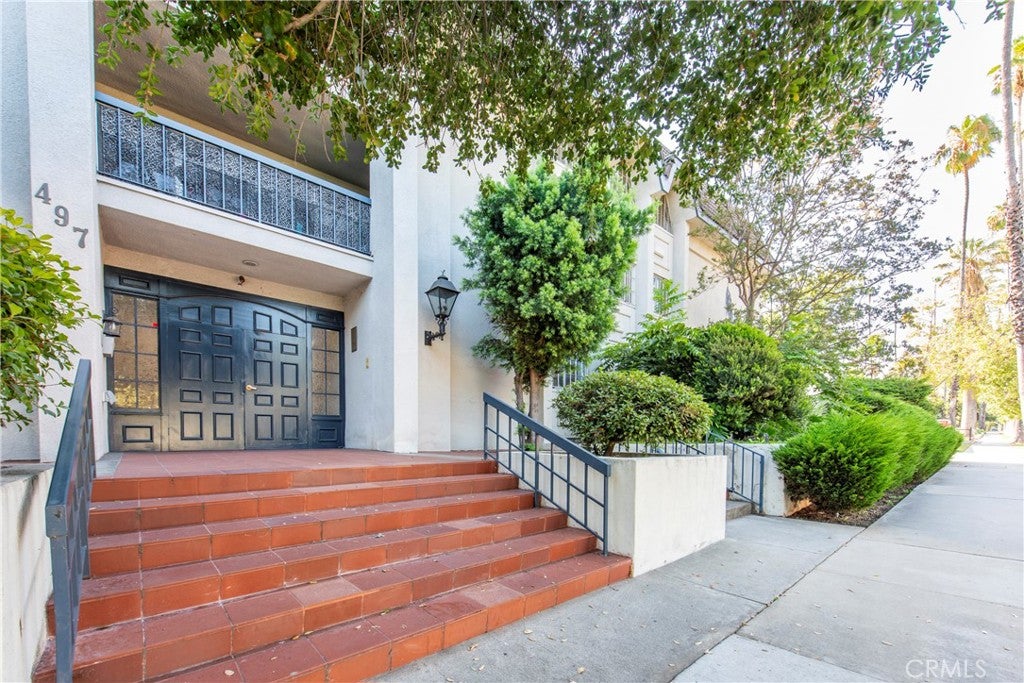 497 S El Molino Avenue 205, Pasadena CA 91101
