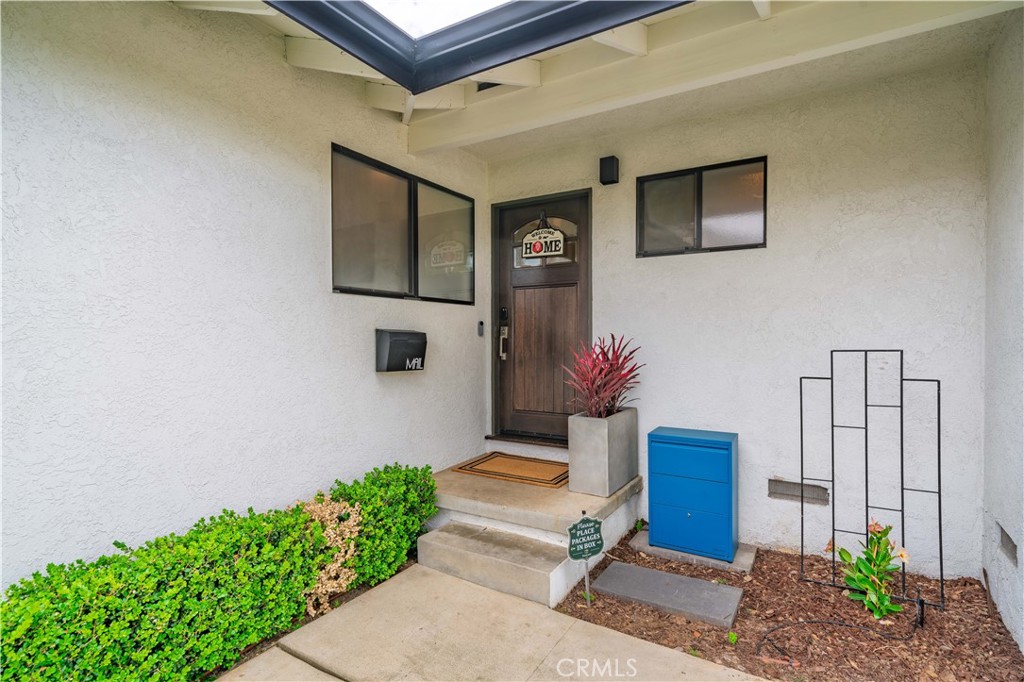 1740 E Francis