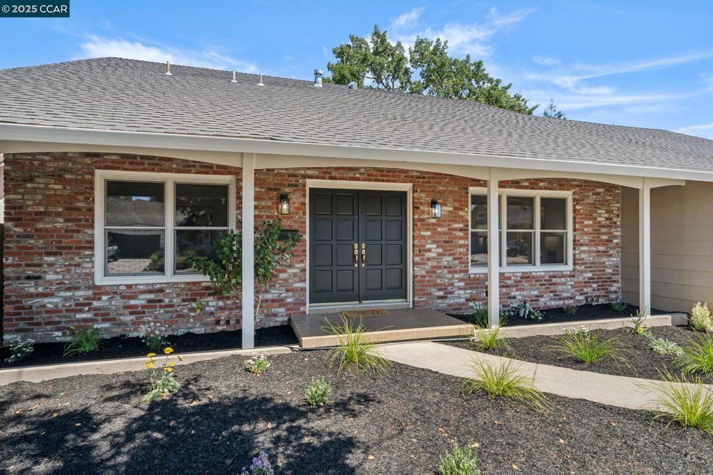 906 Hastings Dr