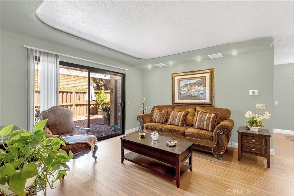 25231 Tanoak