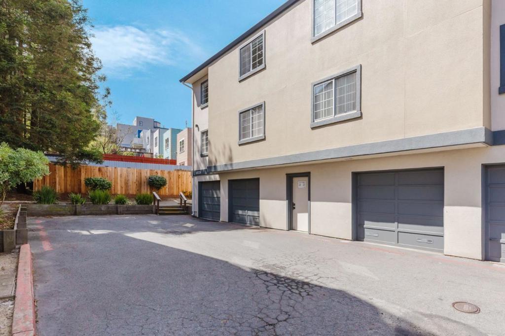 1024 San Luis Circle 722