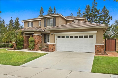Photo of 823 Canterbury Lane Ln, San Dimas, CA 91773 (MLS # OC26125905)