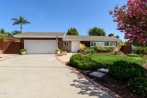 Photo of 37 Bradford Avenue, Camarillo, CA 93010 (MLS # V1-38777)