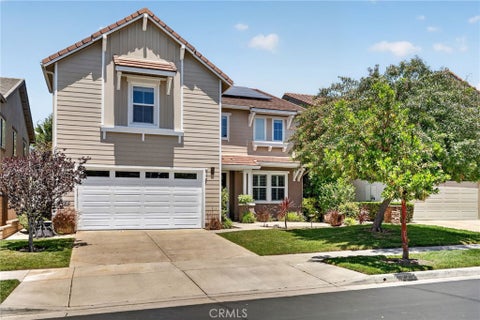 Photo of 26525 Craftsmen Court, Saugus, CA 91350 (MLS # SR26174937)