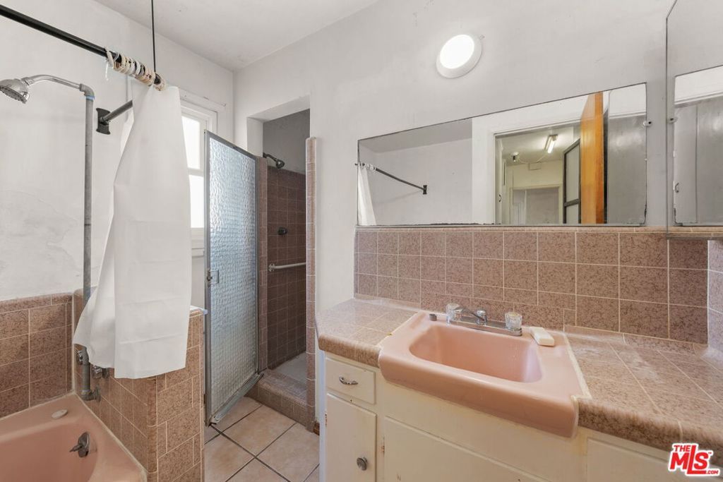 Photo of 1204 Marine Street, Santa Monica, CA 90405 (MLS # 25591489)