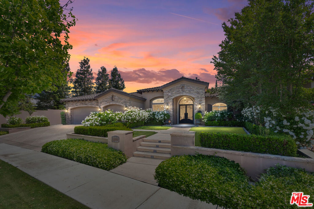 Seven Oaks at Grand Island - Residential