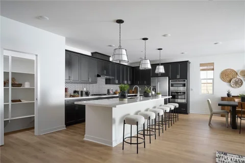 MLS: OC26207186