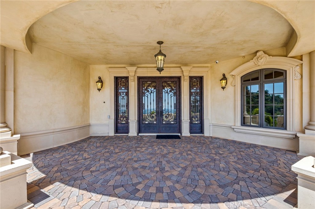 328 N Terrace View Drive