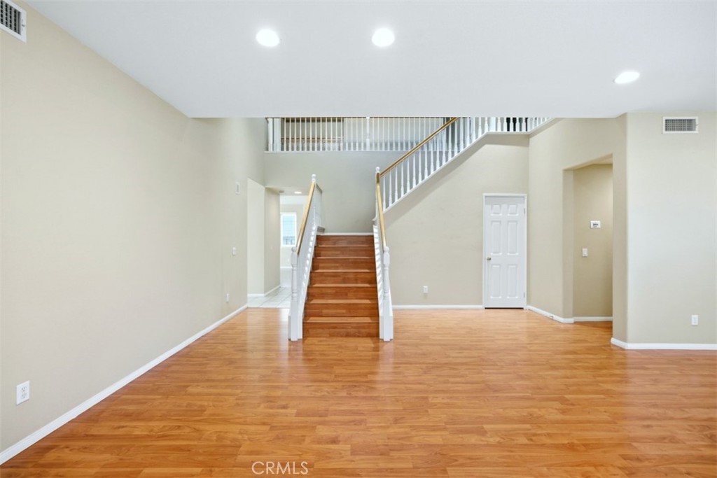 23871 cloverleaf Way