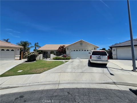 Photo of 4102 Sierra Redwood Dr, Bakersfield, CA 93313 (MLS # OC25248716)
