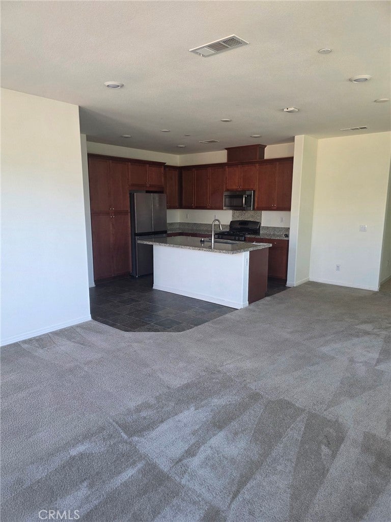 5651 Villa Maria