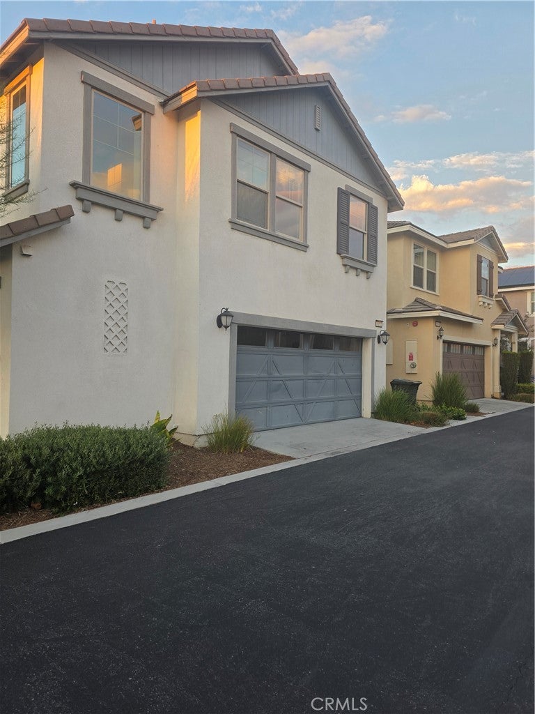 5651 Villa Maria