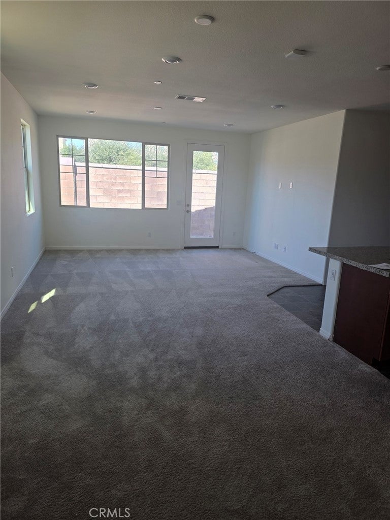5651 Villa Maria