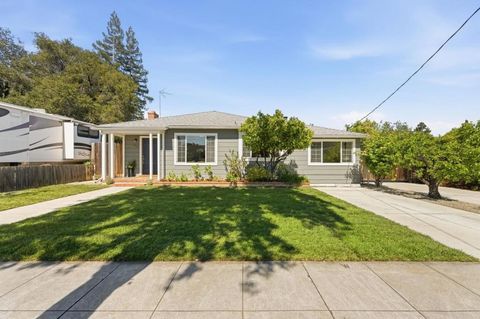 Photo of 410 Wilton Avenue, Palo Alto, CA 94306 (MLS # ML82040402)