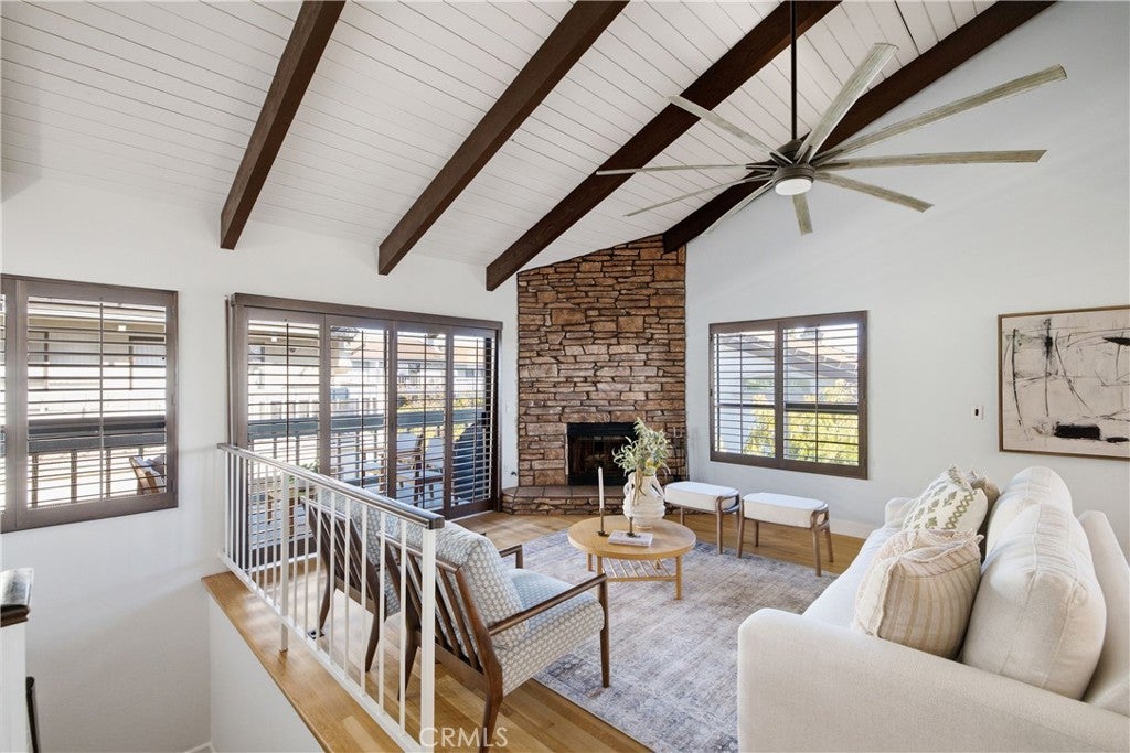 2108 Vanderbilt Lane