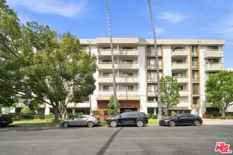 Photo of 533 S St Andrews Place #318, Los Angeles, CA 90020 (MLS # 26871523)