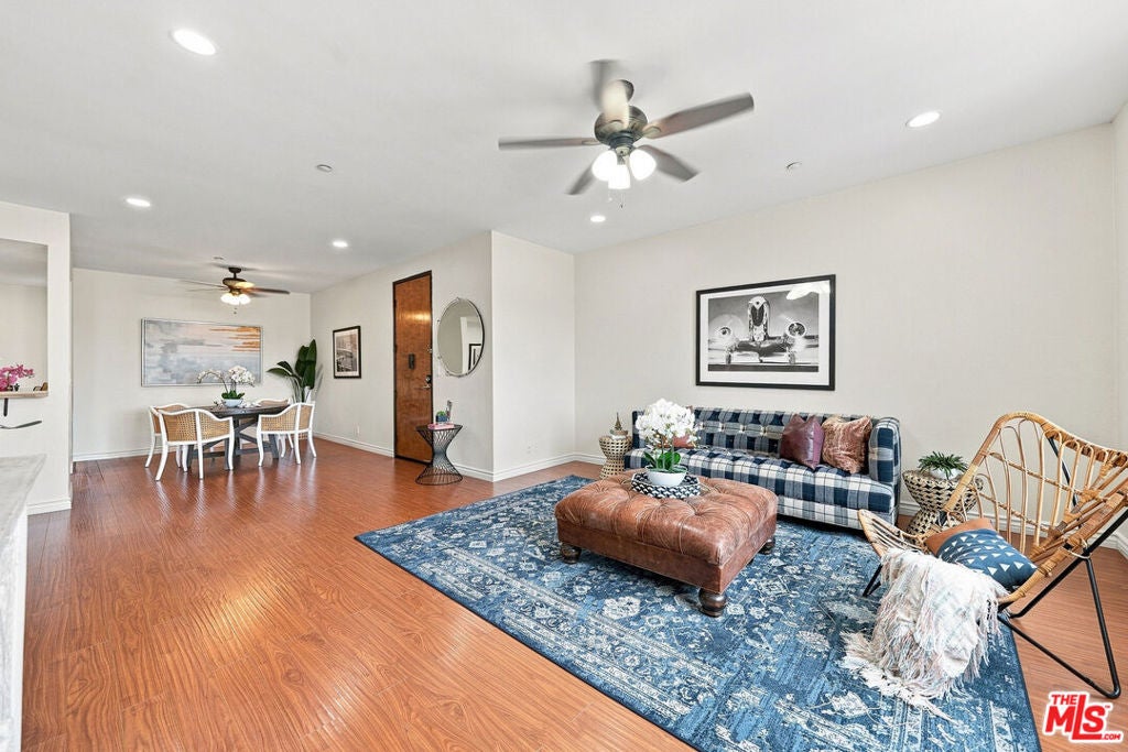 533 S St Andrews Place 318