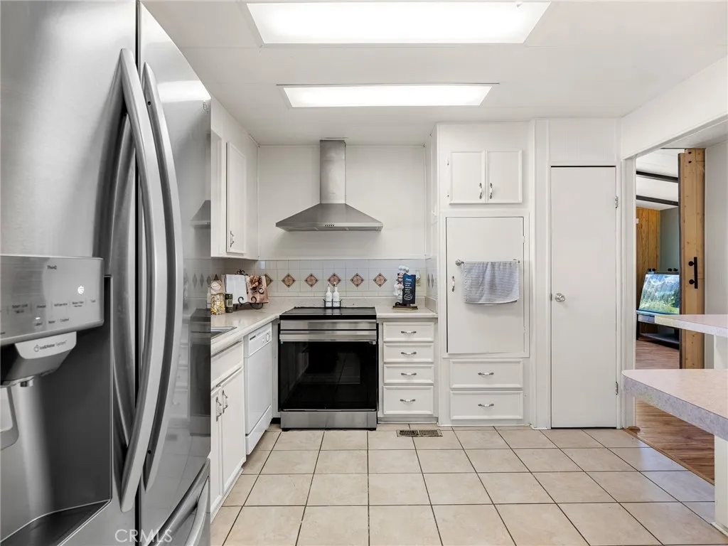 Victorville, California 92395, United States, 3 Bedrooms Bedrooms, ,2 BathroomsBathrooms,Residential,Active,239447