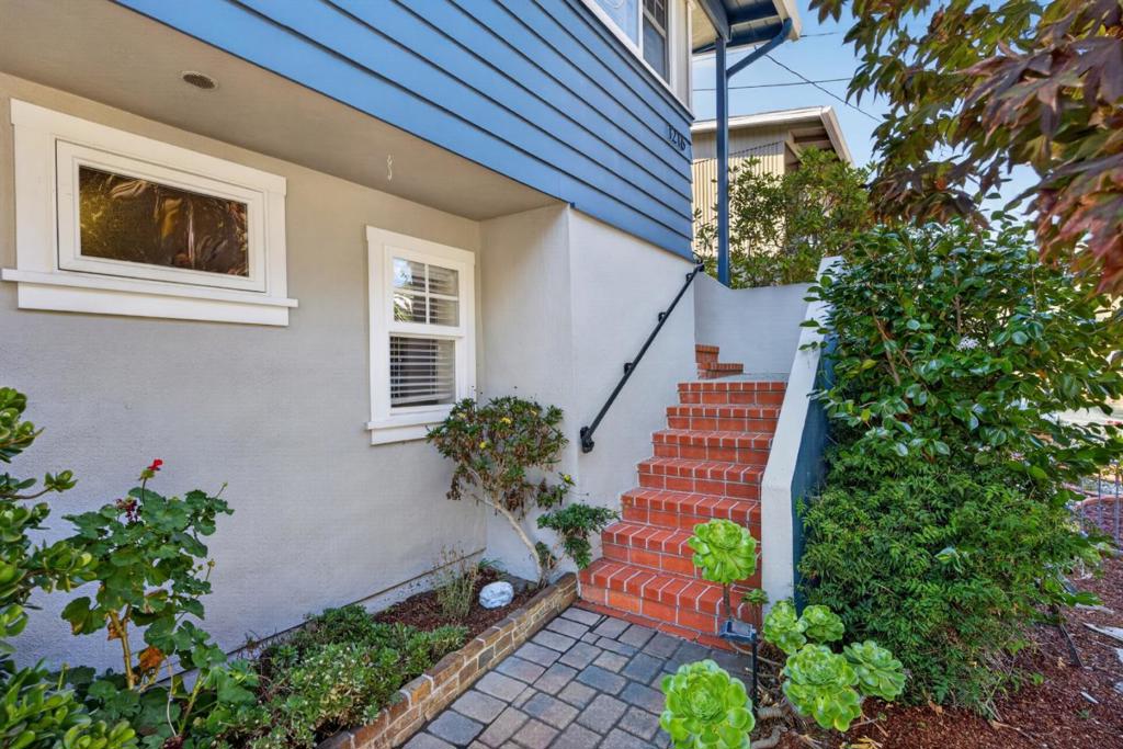 1216 Seville Drive