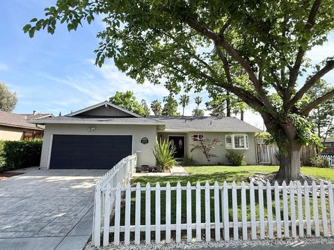 Photo of 651 Lanfair Drive, San Jose, CA 95136 (MLS # ML82044434)