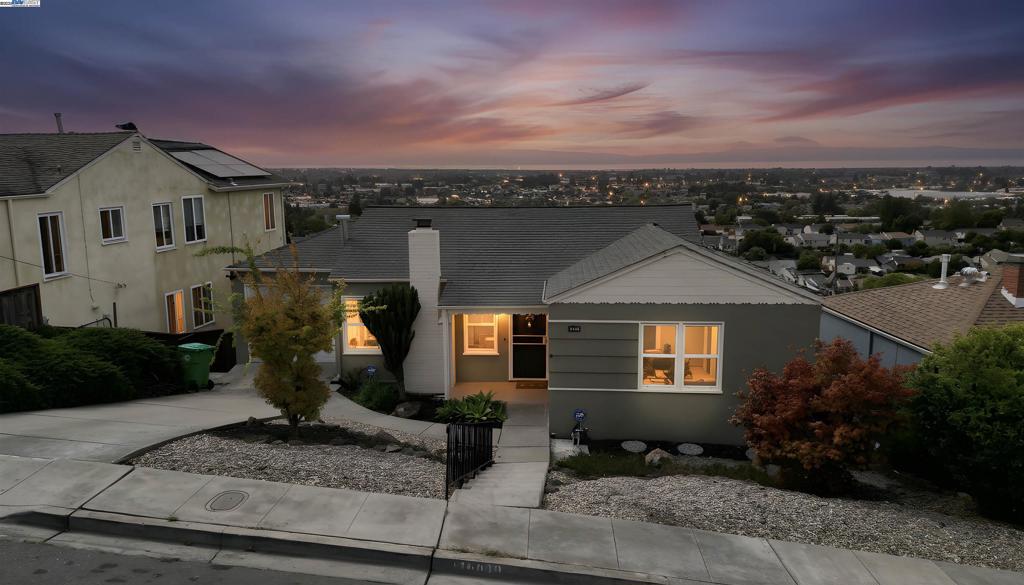 FAIRMONT TERRACE - Residential