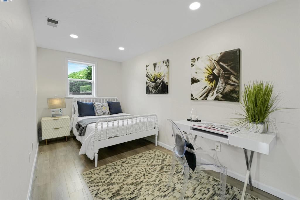 FAIRMONT TERRACE - Residential