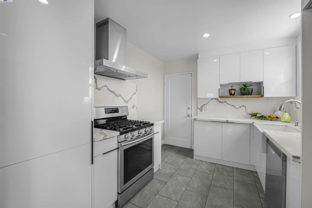 FAIRMONT TERRACE - Residential