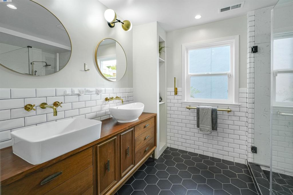 FAIRMONT TERRACE - Residential