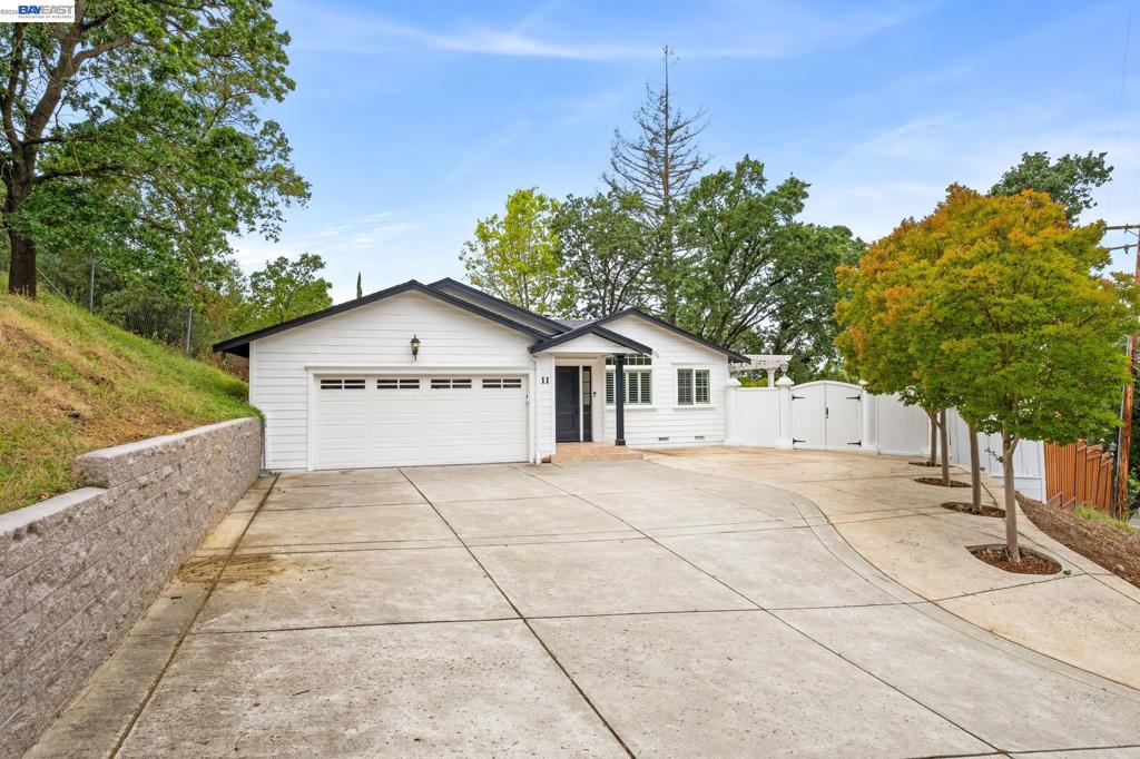 11 Rudgear Dr