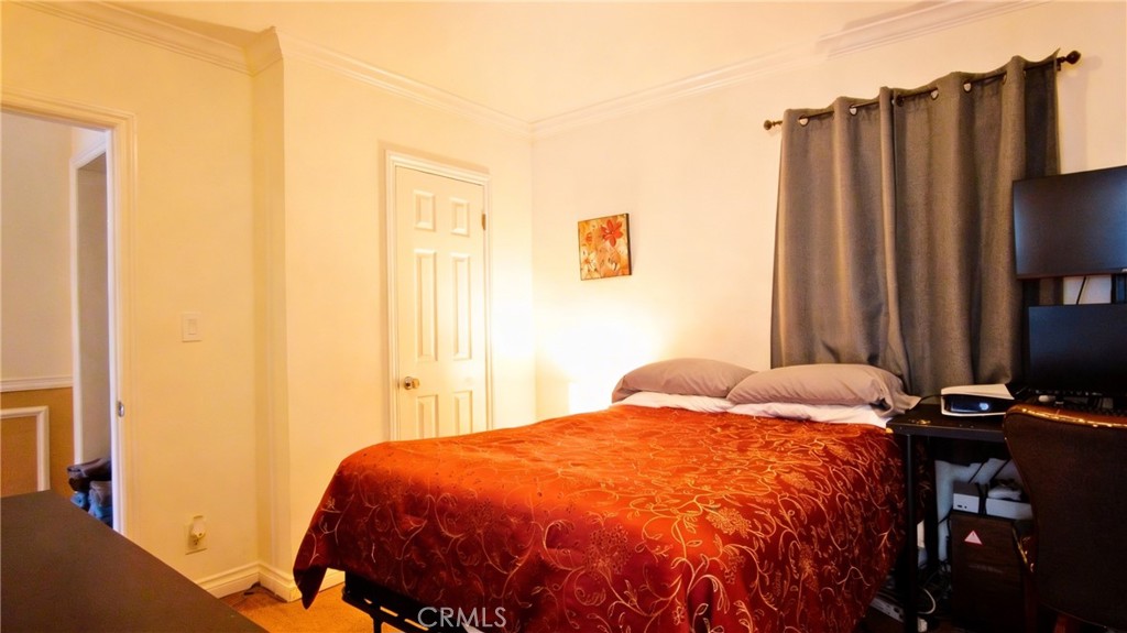 10520 E Zamora Avenue