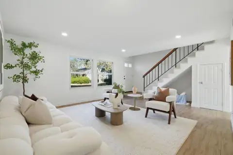 MLS: ML82056688