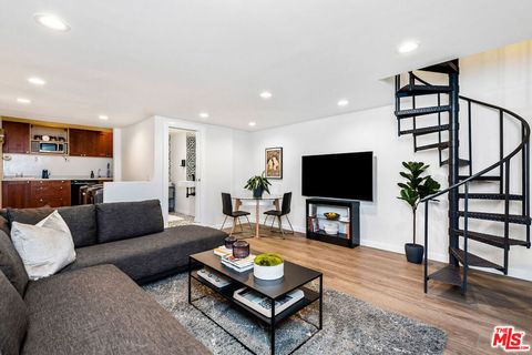 Photo of 717 Huntley Drive, West Hollywood, CA 90069 (MLS # 26720867)