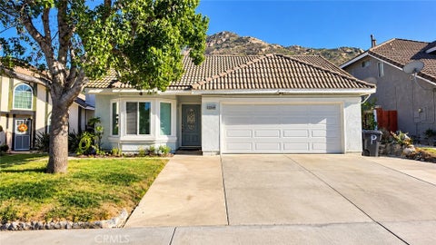 Photo of 12049 Maple Leaf LN, Fontana, CA 92337 (MLS # CV26226396)