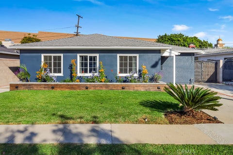 Photo of 18322 Elgar Avenue, Torrance, CA 90504 (MLS # SB26215257)