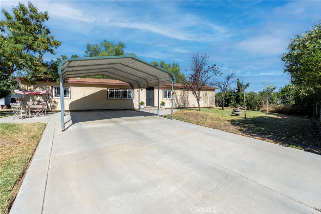 Welcome to this spacious manufactured home on a permanent foundation, situated on a generous 0.48-acre lot! This home offers 4 spacious bedrooms—3 inside the main structure and 1 newly added—along with 2 full bathrooms and an indoor laundry room for added convenience.
Enjoy the open-concept kitchen, perfect for family gatherings and entertaining. The expansive lot provides endless possibilities, including room for multiple vehicles, RV parking, or recreational toys. There’s even potential to add an ADU, making this an excellent opportunity to customize and expand.
Low property taxes, No HOA and Carport included!!!