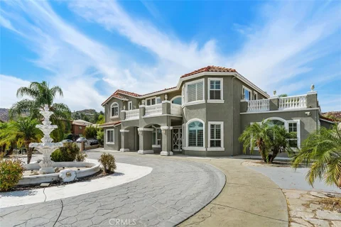 MLS: OC26193359