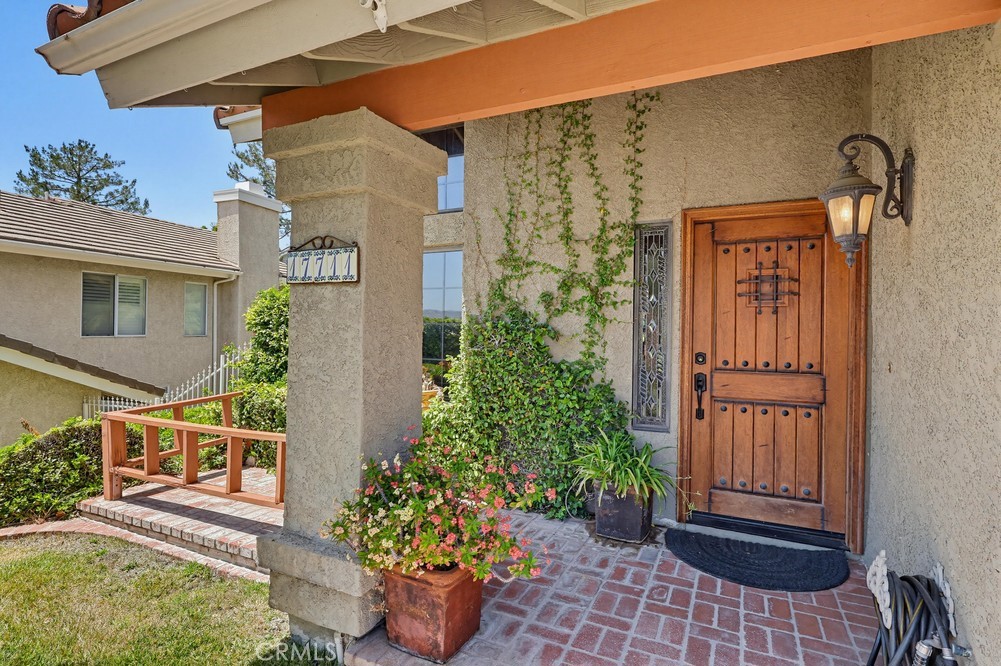 17711 Silverstream