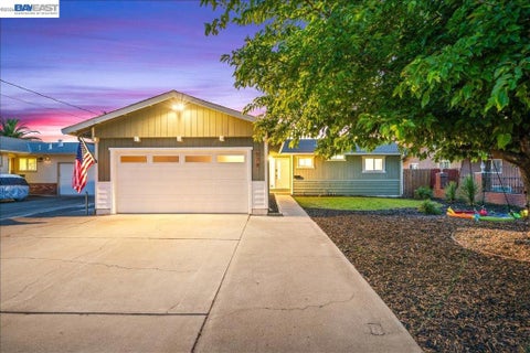 Photo of 578 Meadowlark St St, Livermore, CA 94551 (MLS # 41143146)