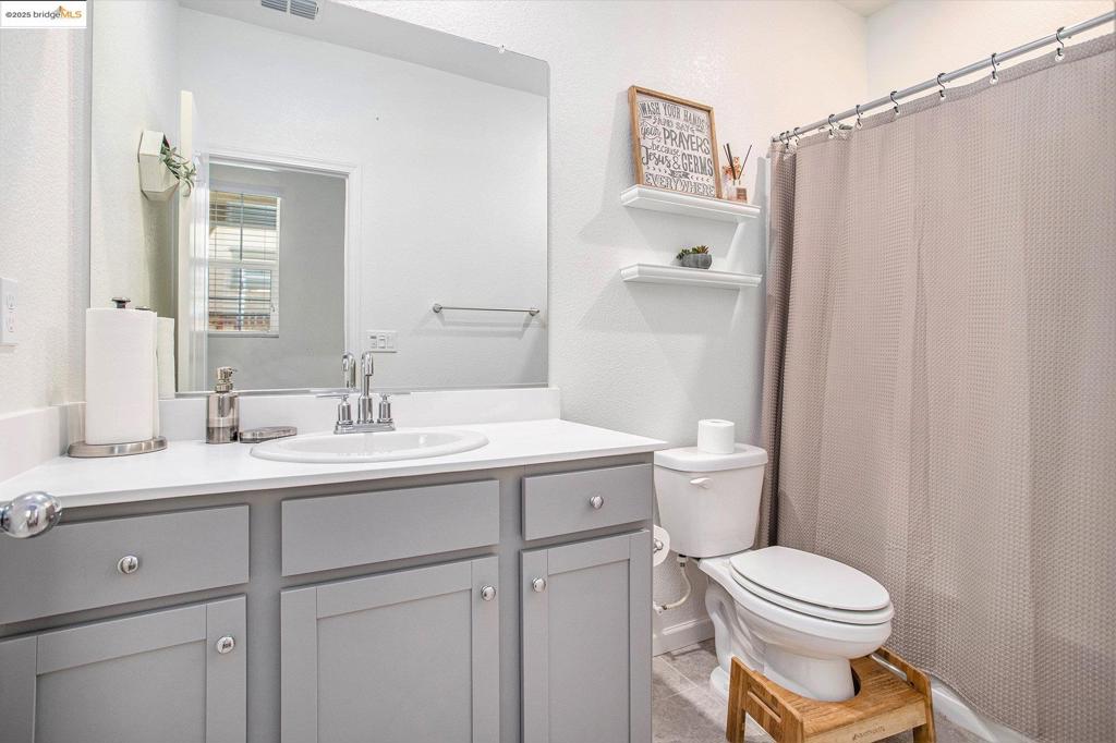 TRACY GARDENS - Residential