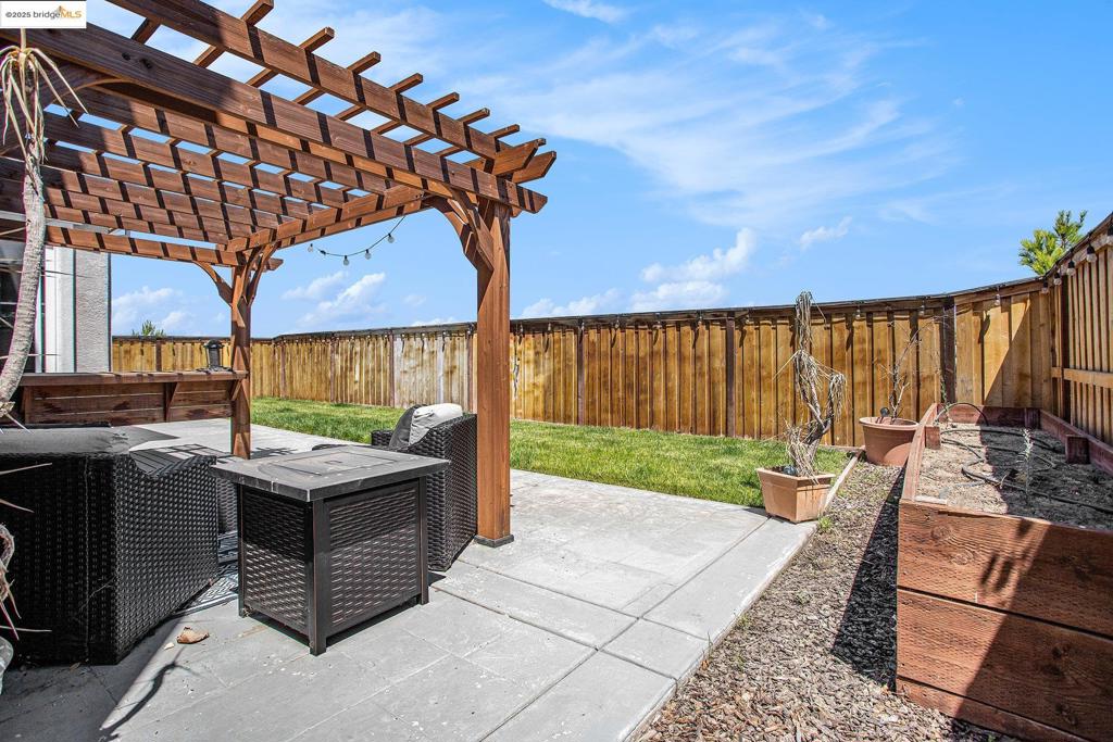 TRACY GARDENS - Residential