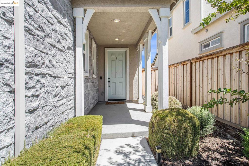 TRACY GARDENS - Residential