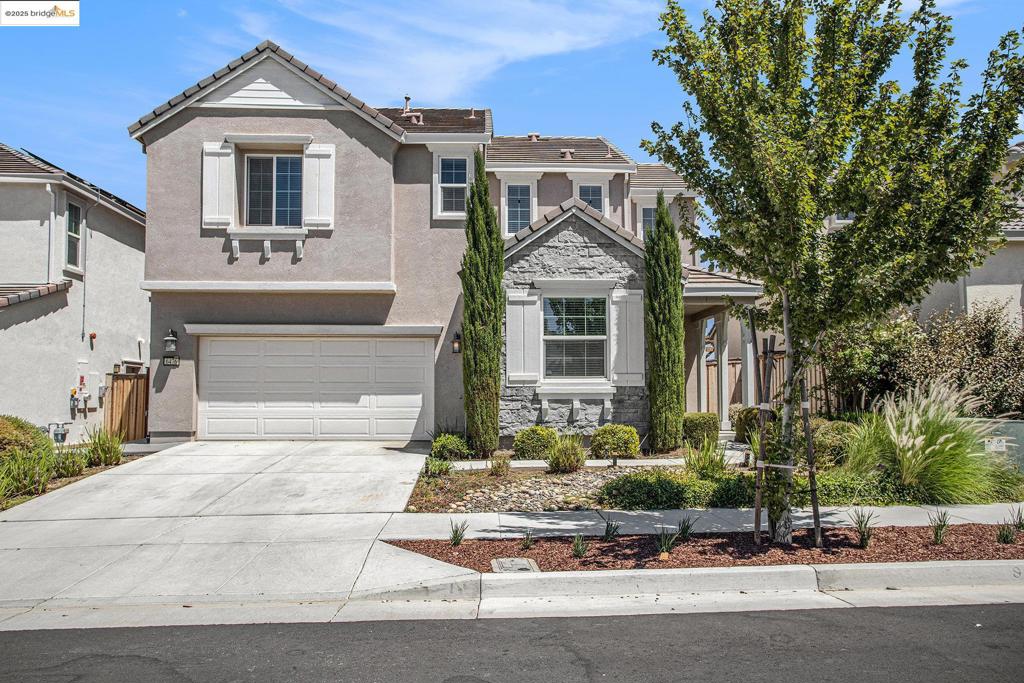 TRACY GARDENS - Residential