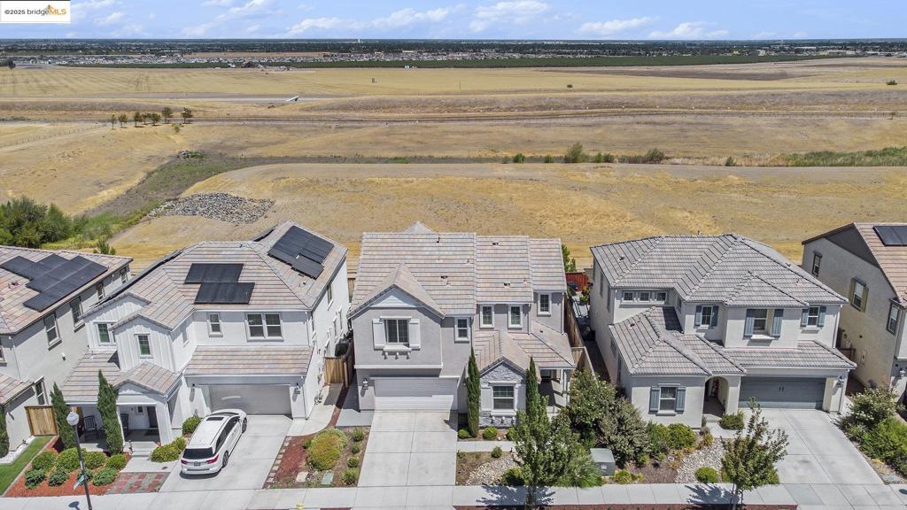 TRACY GARDENS - Residential