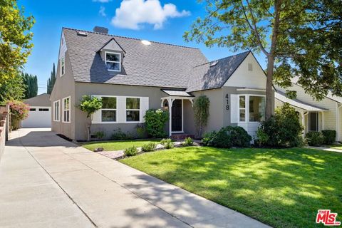 Photo of 418 Delaware Road, Burbank, CA 91504 (MLS # 25601529)
