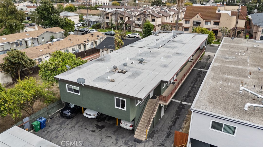 1001 E Acacia Avenue