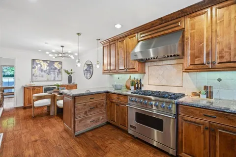 MLS: ML82042346