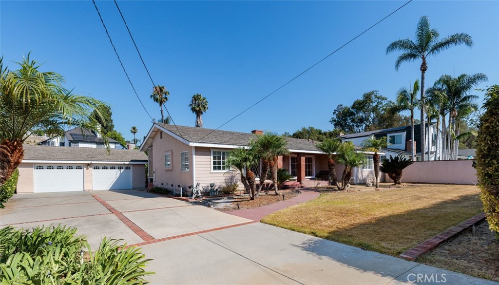 11211 Newport Ave.