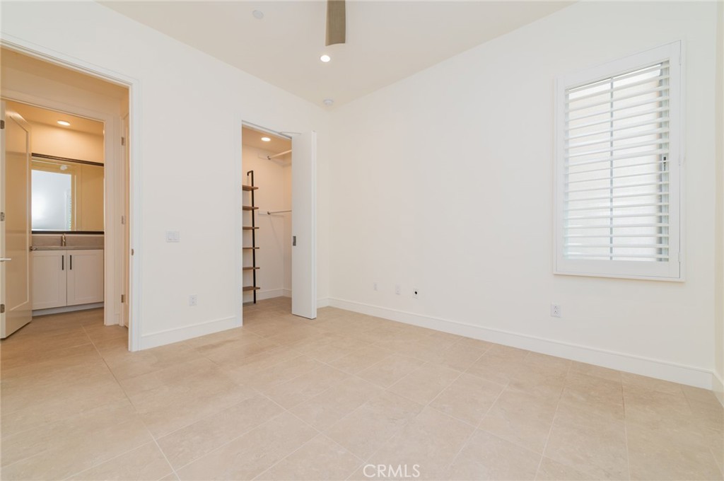 120 Lomita