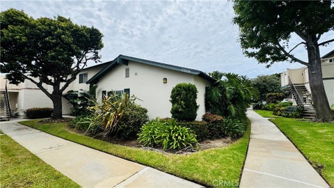 Photo of 23624 Western AVE #B, Harbor City, CA 90710 (MLS # SB26165629)