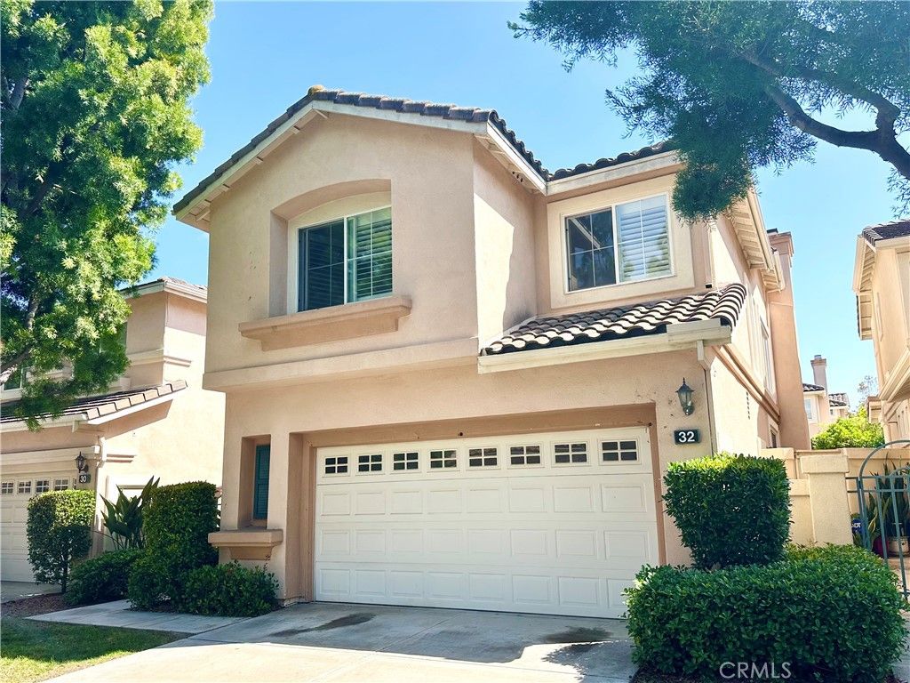Photo of 32 Santa Cruz Aisle, Irvine, CA 92606 (MLS # OC26095817)